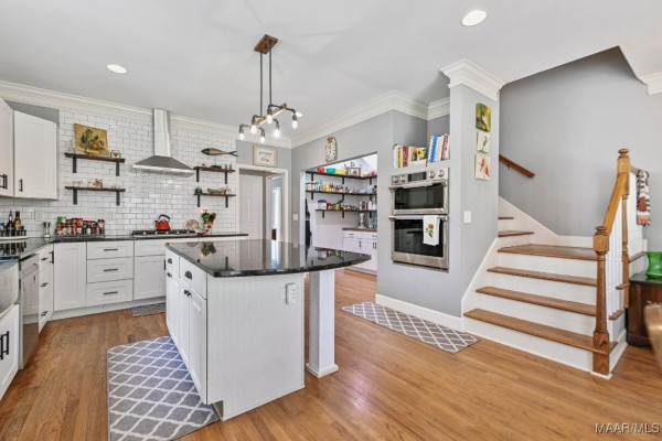 900 Lucys Trail