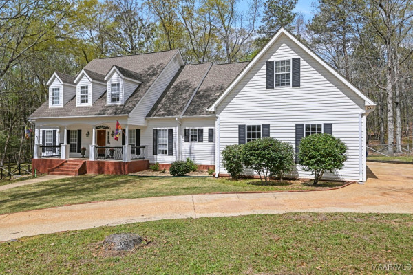 900 Lucys Trail
