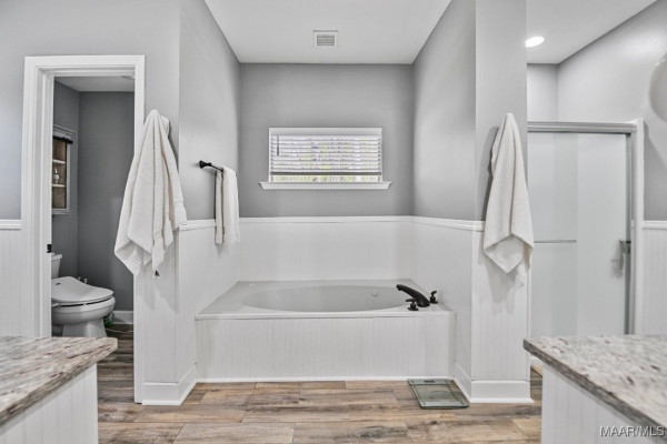 900 Lucys Trail