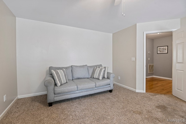 900 Lucys Trail