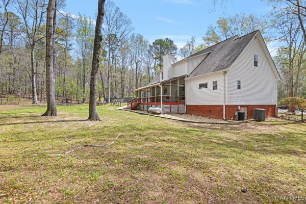 900 Lucys Trail