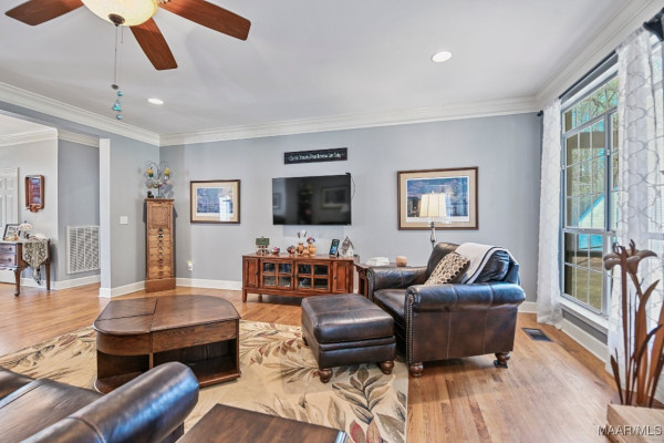 900 Lucys Trail
