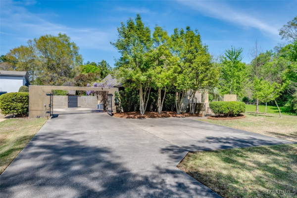6261 Oliver Drive