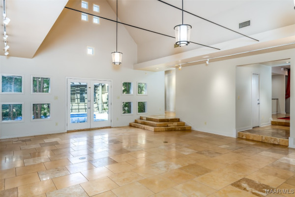 6261 Oliver Drive