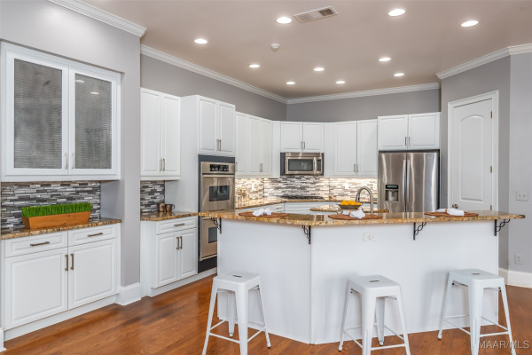 9533 FENDALL HALL Circle