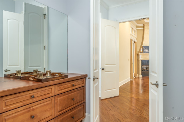 9533 FENDALL HALL Circle