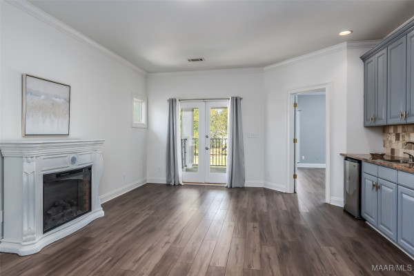 9533 FENDALL HALL Circle