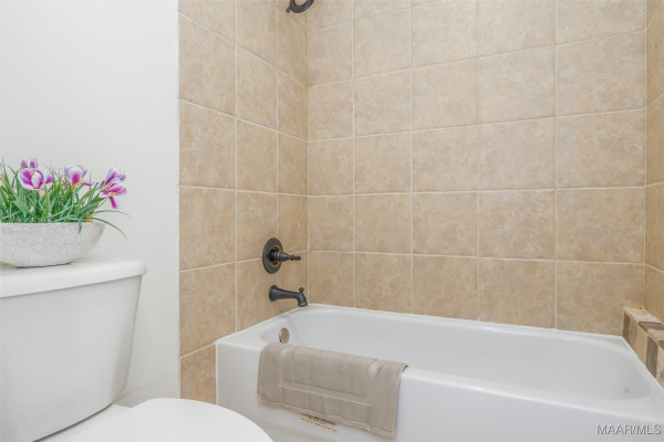 9533 FENDALL HALL Circle