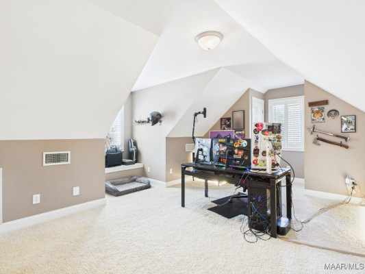 8500 Vintage Way
