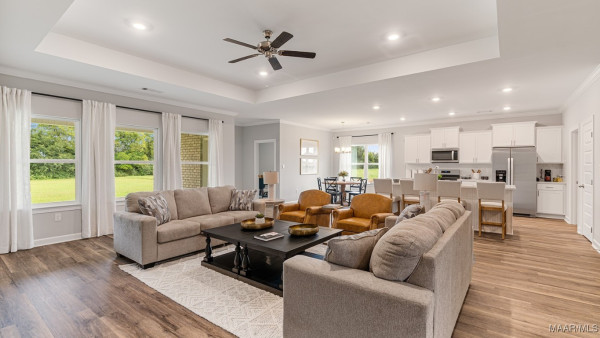 6511 Firefly Lane
