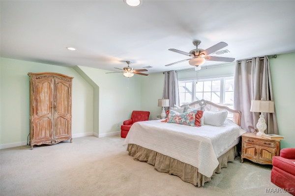 100 FOXCHASE Drive