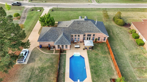 95 CEDAR RIDGE Drive