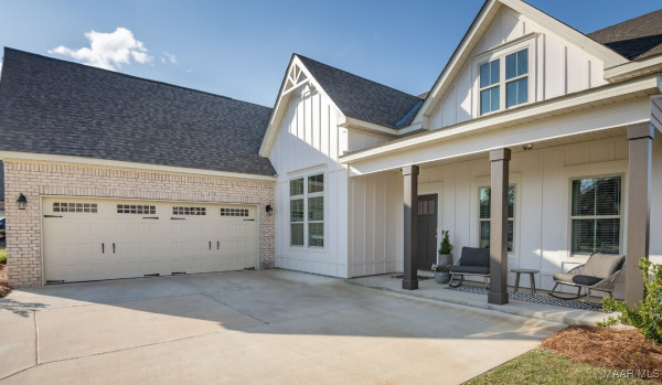 516 Pointer Place