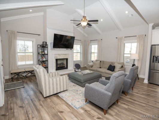 516 Pointer Place