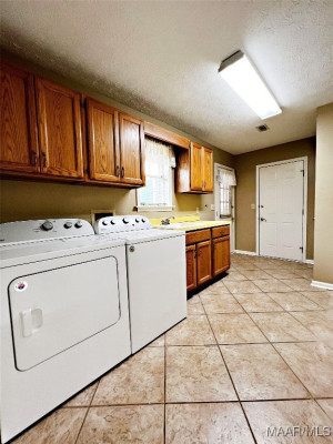 1565 Emerald Mountain Parkway