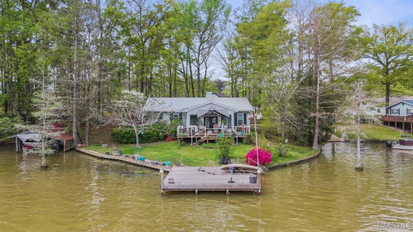 1321 Island Road