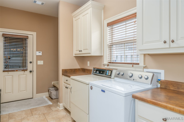 9319 TURNBERRY PARK Drive