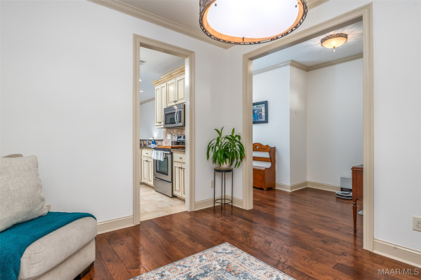 9319 TURNBERRY PARK Drive