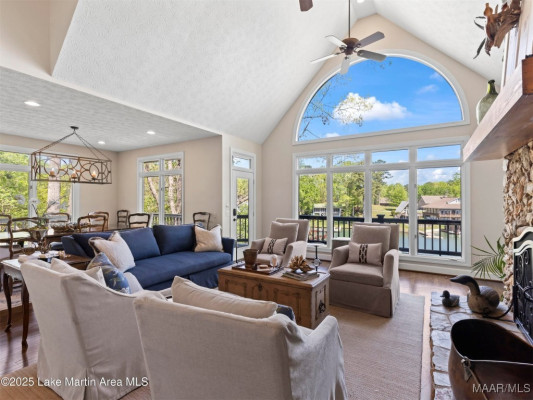 522 Ridgeway Drive