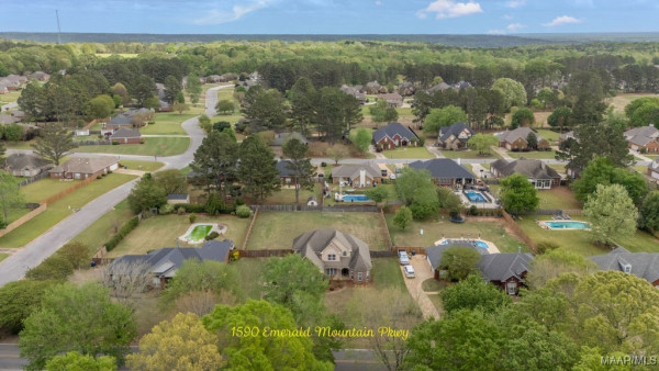 1590 Emerald Mountain Parkway