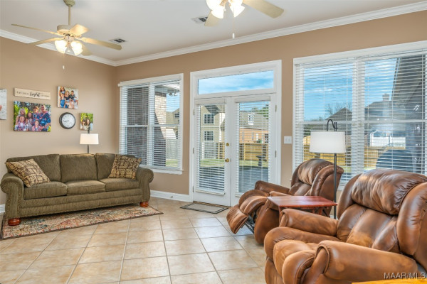 8681 Huntingdon Ridge Lane