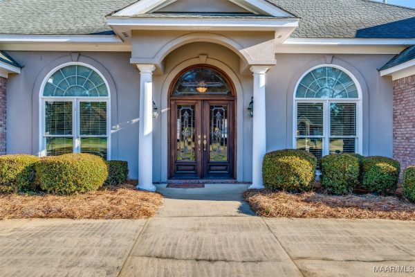 8681 Huntingdon Ridge Lane