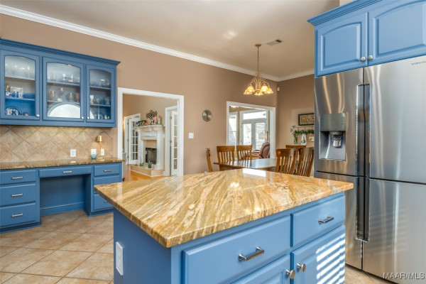 8681 Huntingdon Ridge Lane