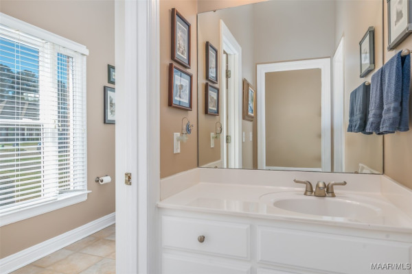 8681 Huntingdon Ridge Lane