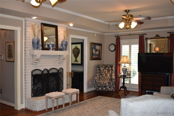 8109 MOSSY OAK Drive