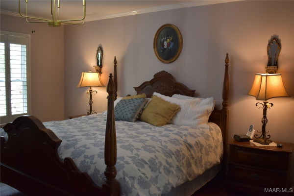 8109 MOSSY OAK Drive