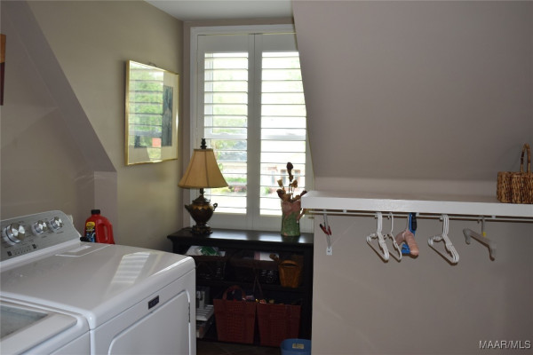 8109 MOSSY OAK Drive