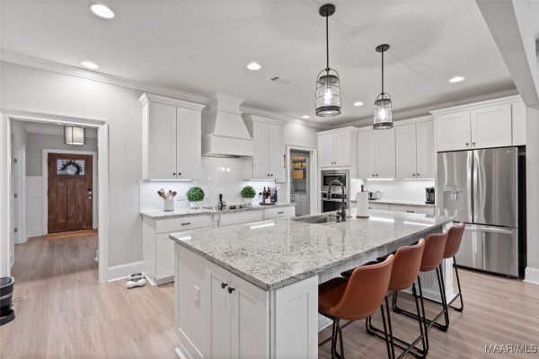 1247 Charleston Drive