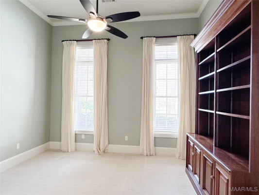 3420 OAK GROVE Circle