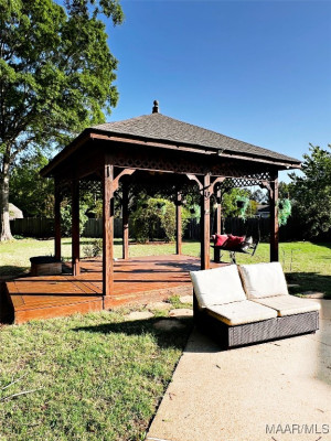 185 Magnolia Place Drive