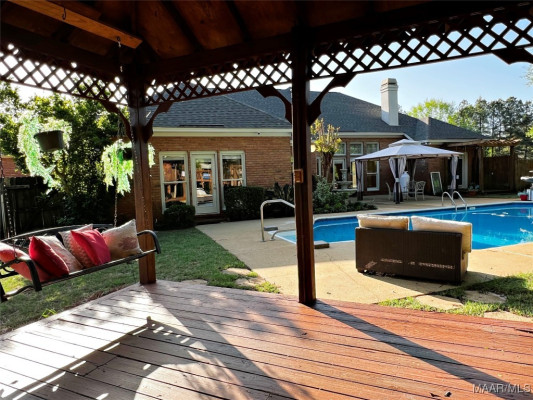 185 Magnolia Place Drive