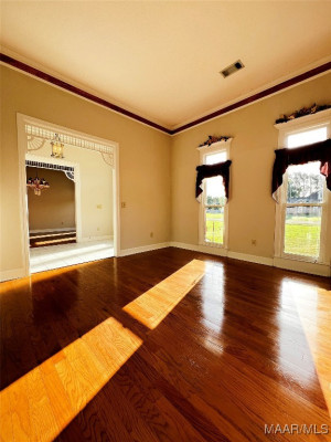 185 Magnolia Place Drive