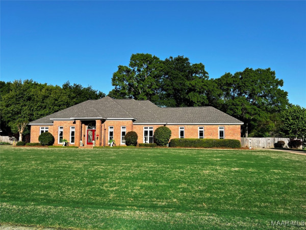 185 Magnolia Place Drive