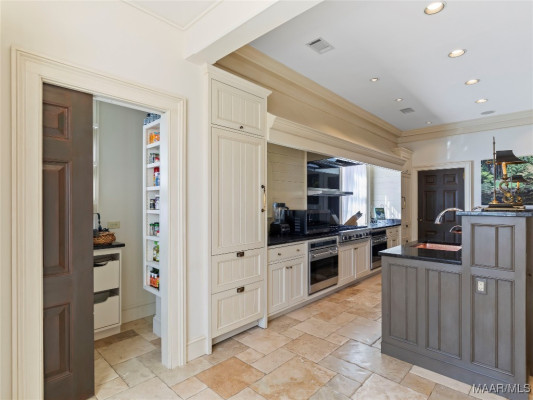2333 Woodley Road