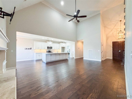 8925 Thompson Ridge Loop