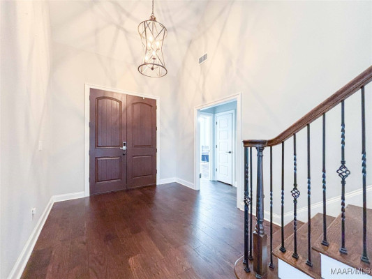 8925 Thompson Ridge Loop