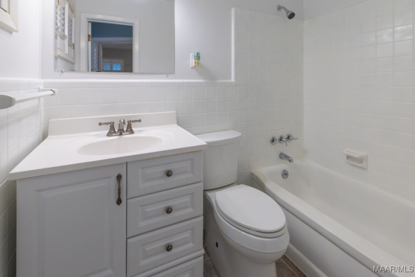 2226 Rosemont Drive