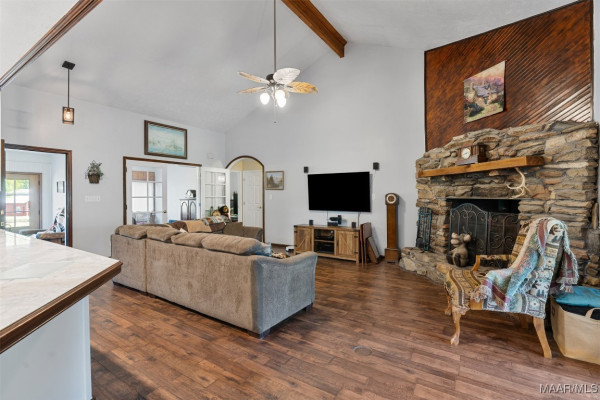 555 Cripple Creek Road