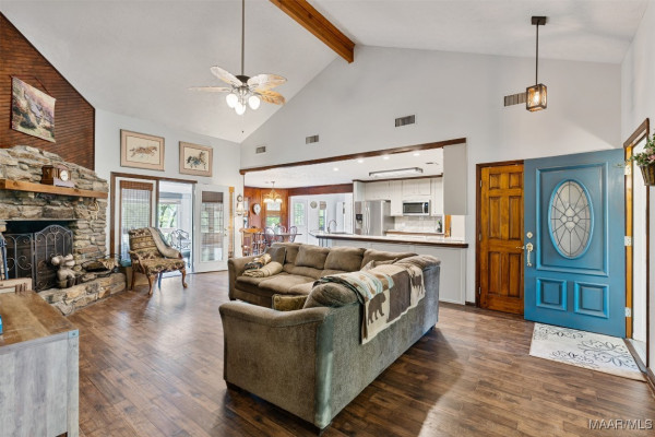 555 Cripple Creek Road