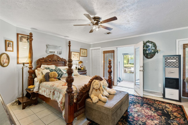 555 Cripple Creek Road