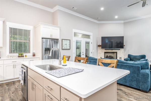 1215 Brookwood Drive
