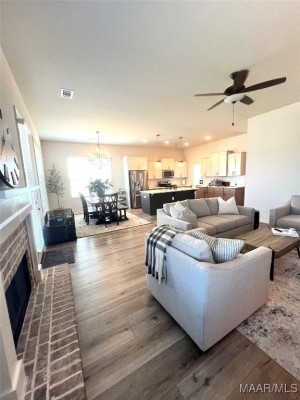 9532 DAKOTA Drive