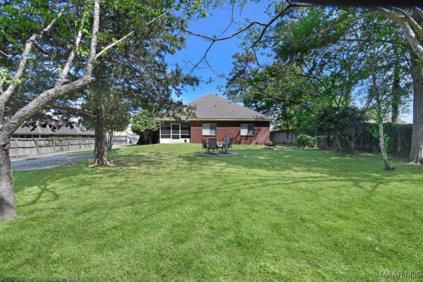 703 Pinetuckett Parkway