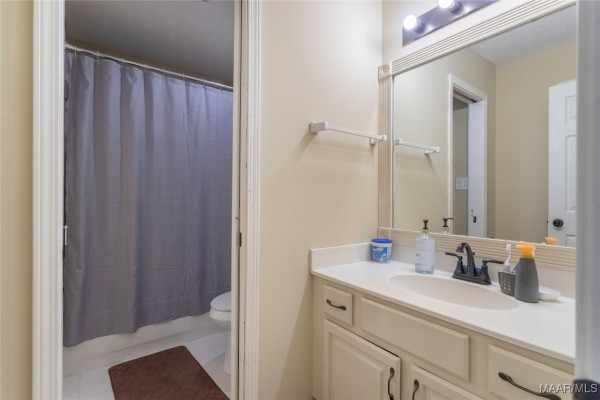 6416 Eastwood Glen Drive