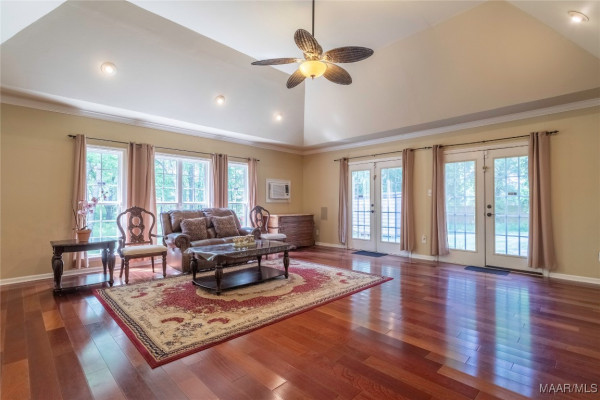 6416 Eastwood Glen Drive