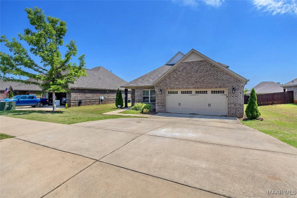1136 Benjamin Way